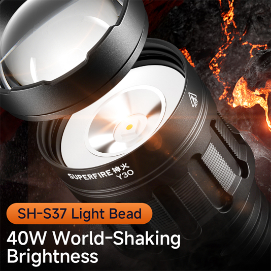 SUPERFIRE Y30 Long-Range Flashlight